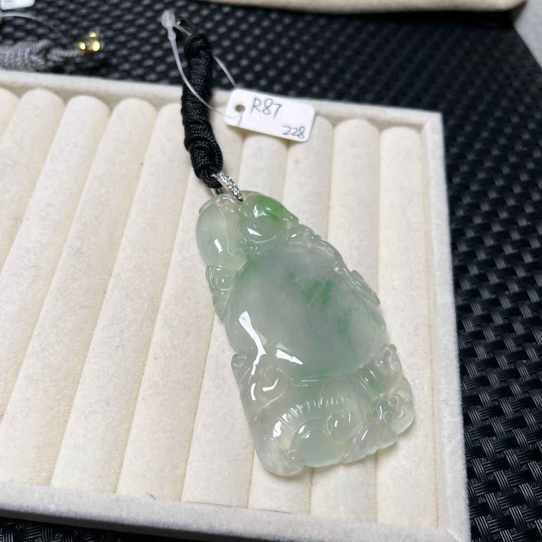 R87吊坠百搭男女款多样性发货其一