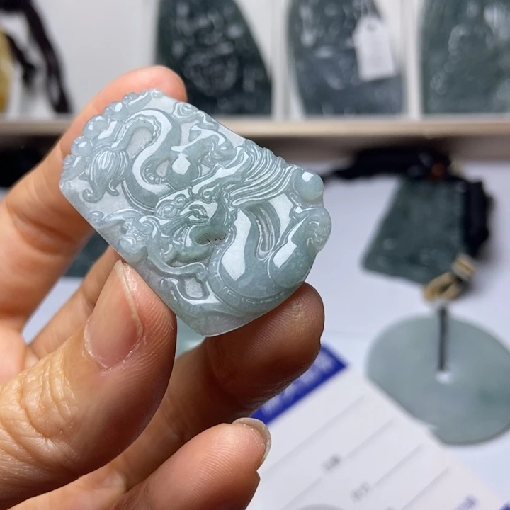 翡翠未镶嵌挂件翡翠