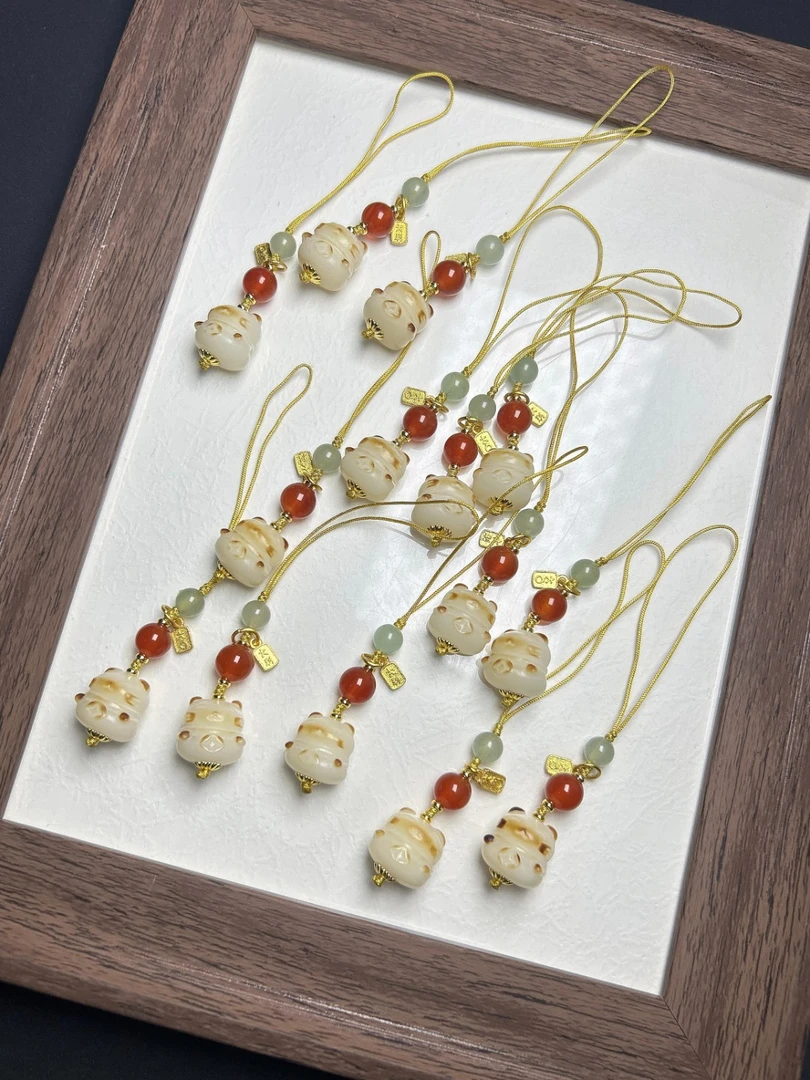 106-时尚简约菩提小猫头手机挂（拍一发一多样性发货）