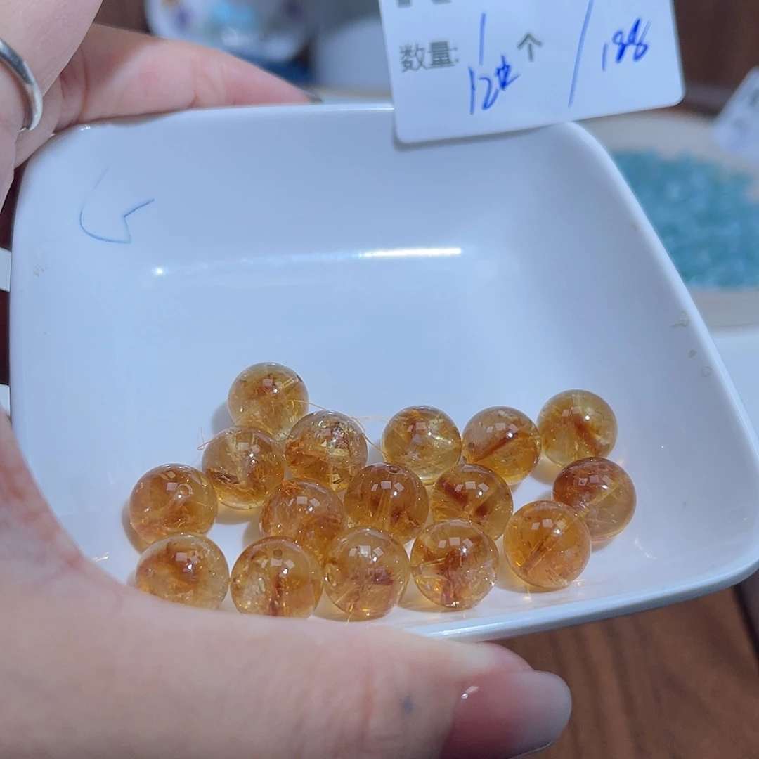 水晶珠宝半成品未镶嵌K22。