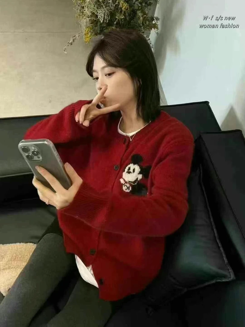 YOYO家新年红毛衣气质百搭网红红色