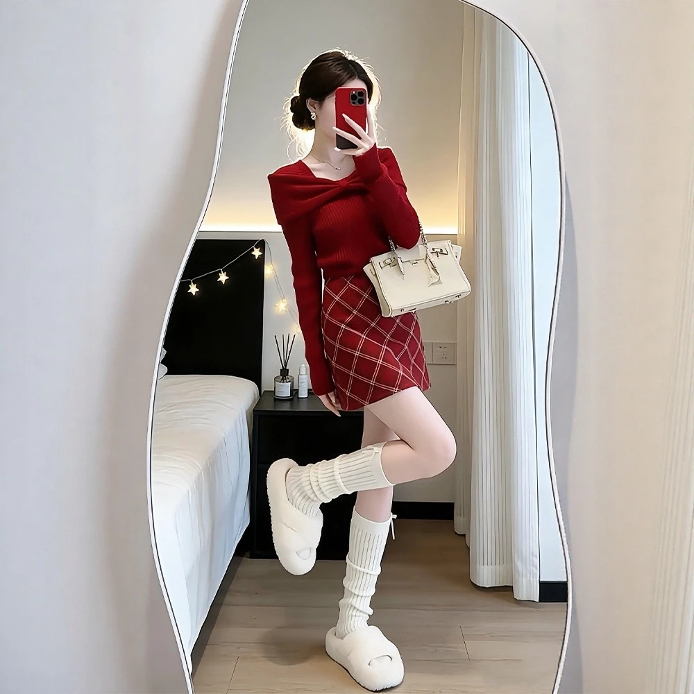 大码女装巨好看红色一整套甜美风毛衣高腰格纹半身裙胖mm显瘦套装