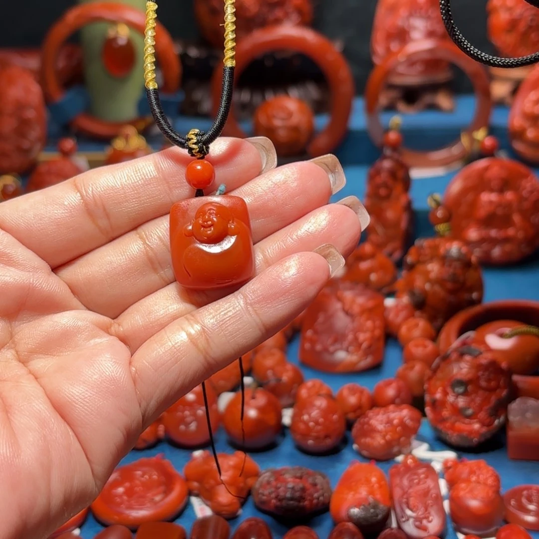 未镶嵌雕刻南红玛瑙