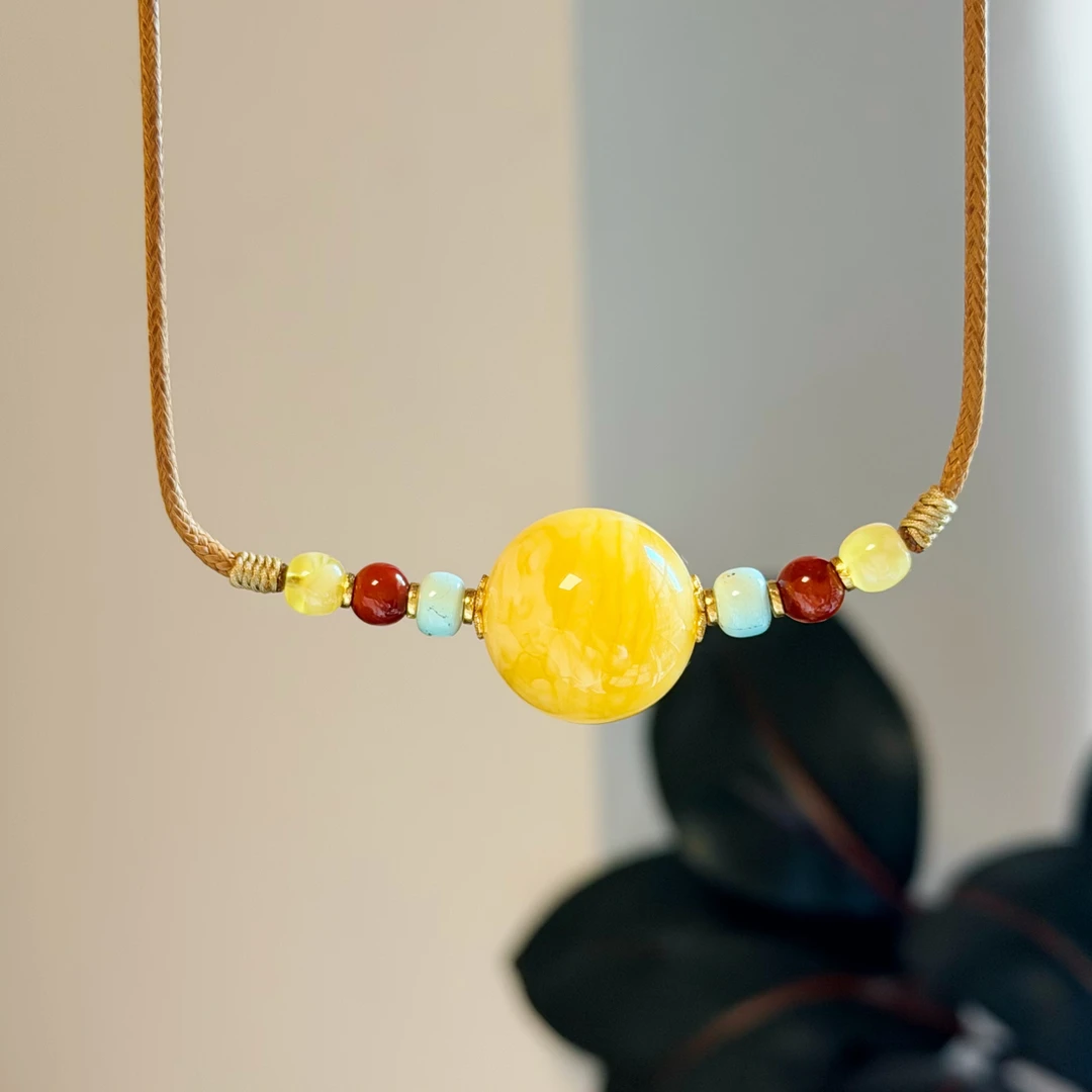 精美蜜蜡搭配款锁骨链