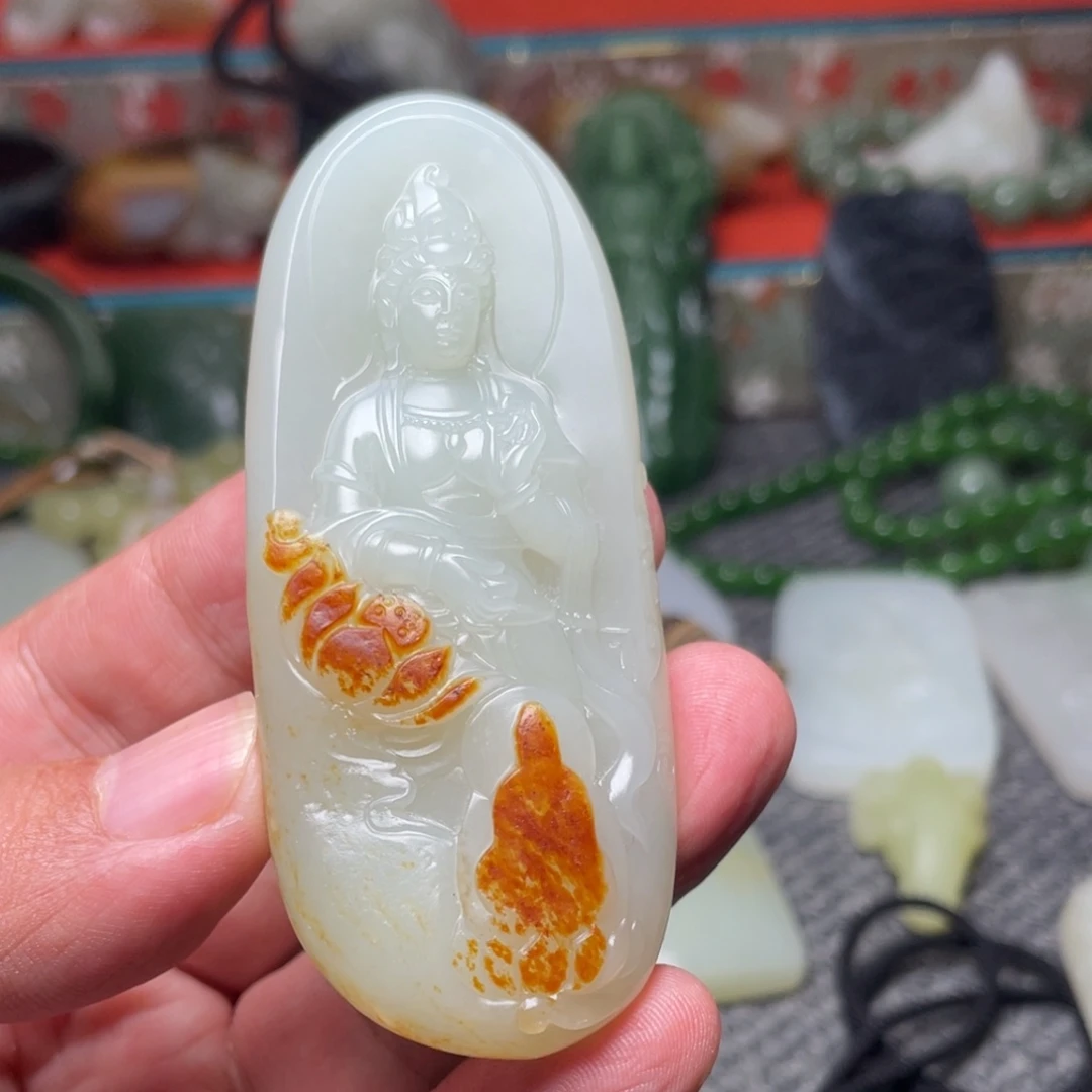 嗨***嚯和田玉未镶嵌颈饰