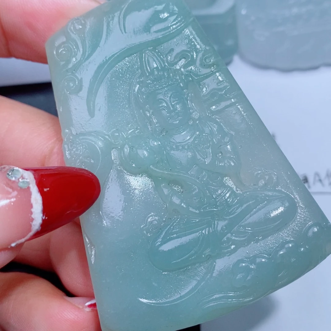 定制翡翠吊坠未镶嵌Q**n