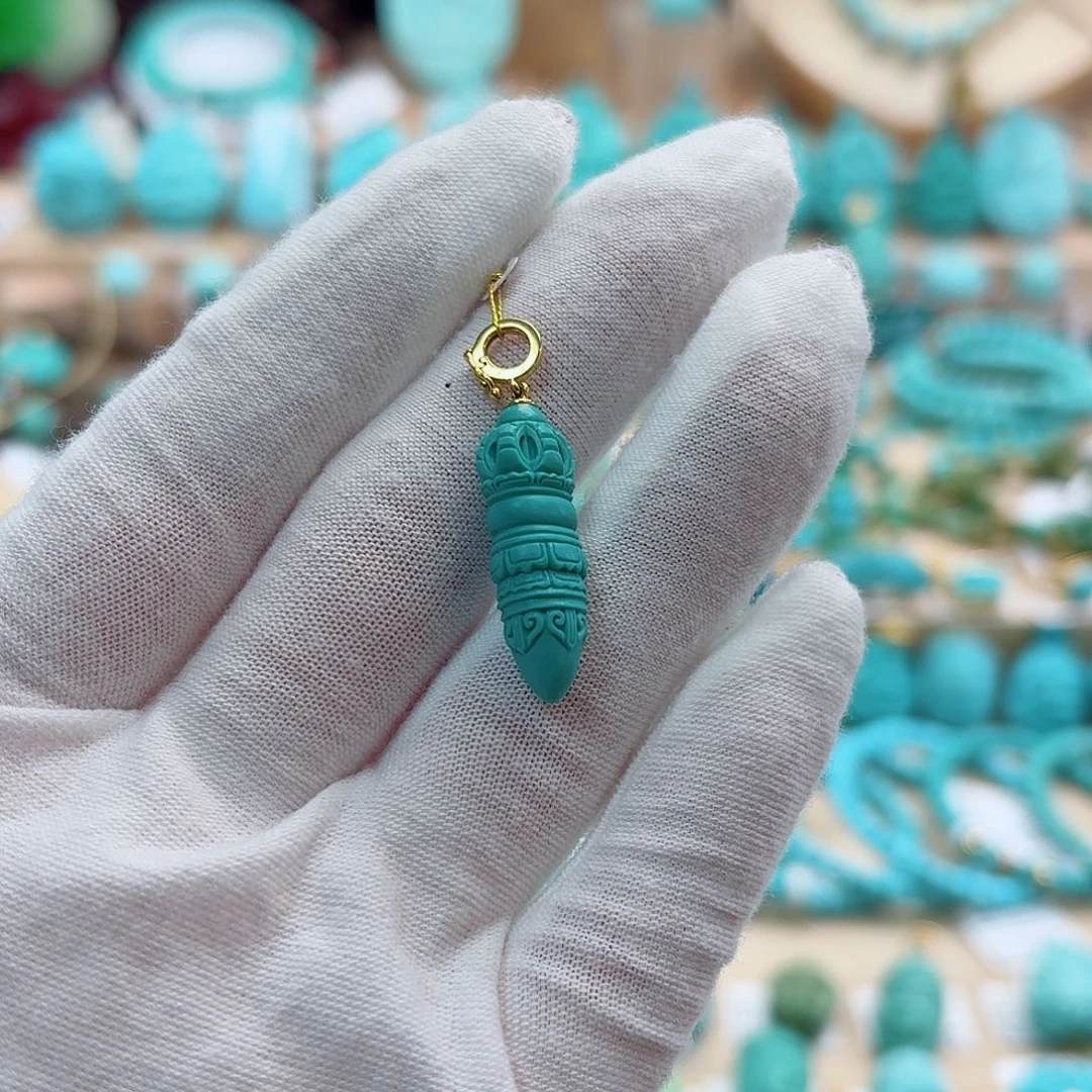 绿松石18K金镶嵌珠宝奇石