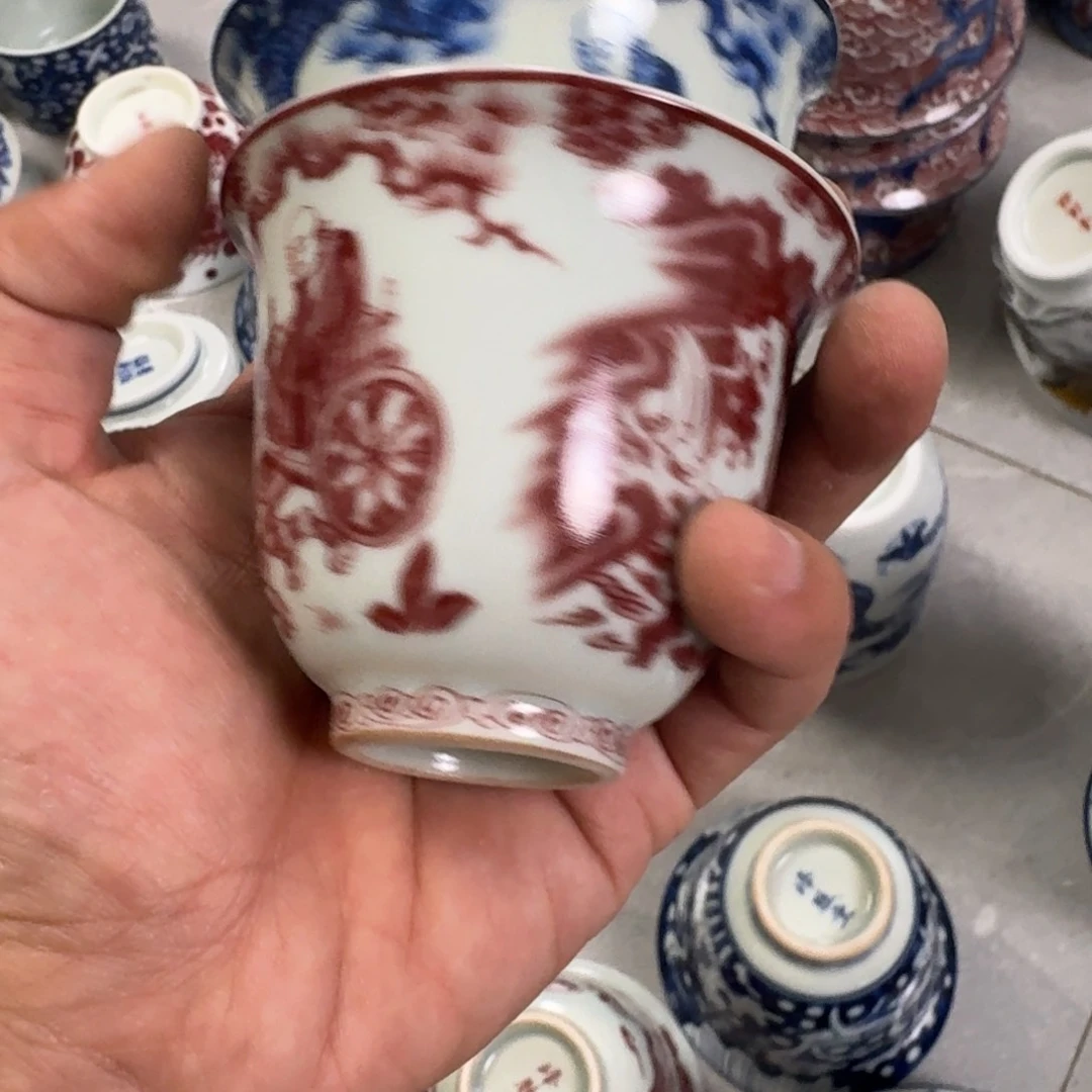 摆件釉里红鬼谷子铃铛杯