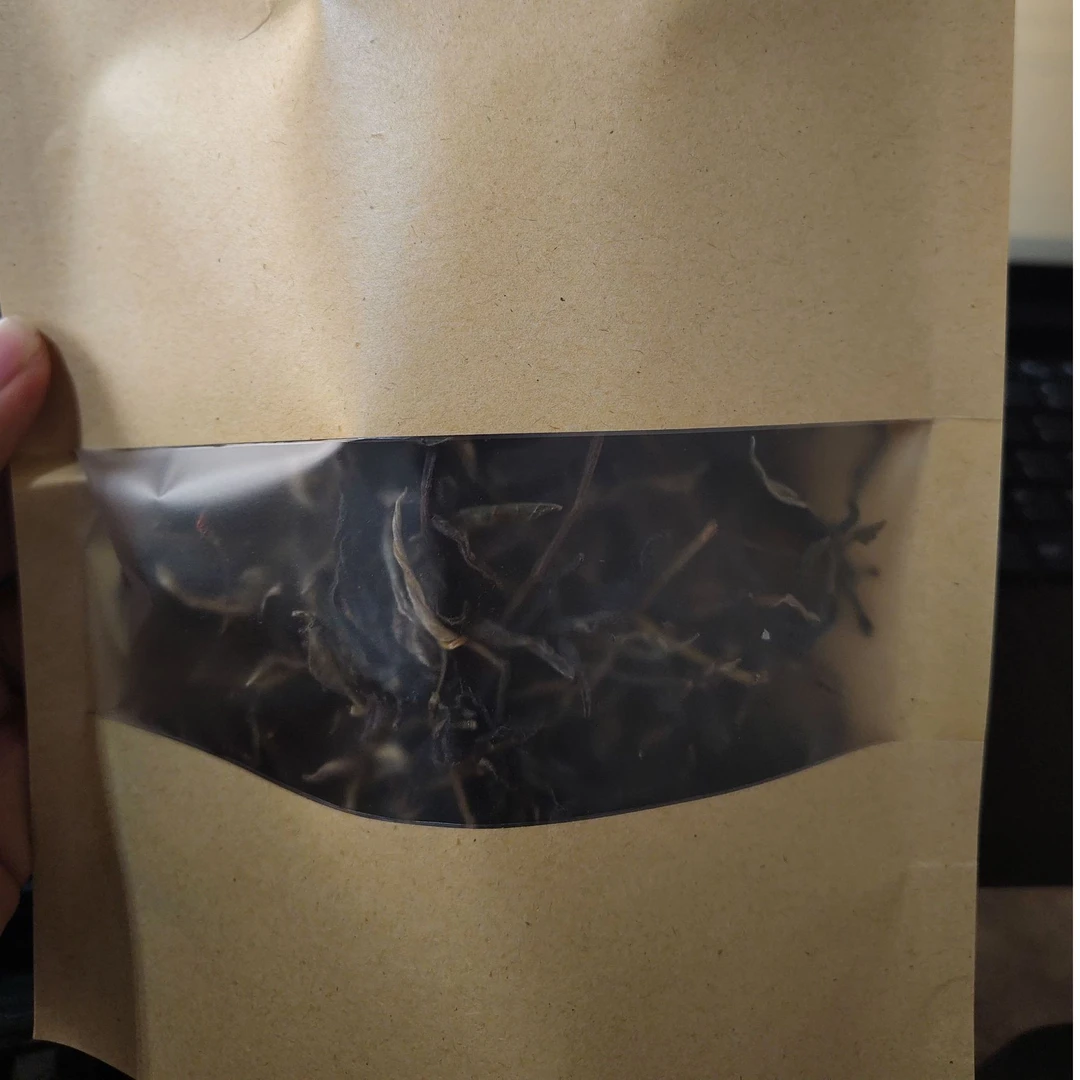 23年和24年梅子箐锅底塘古树头春散茶两袋分装