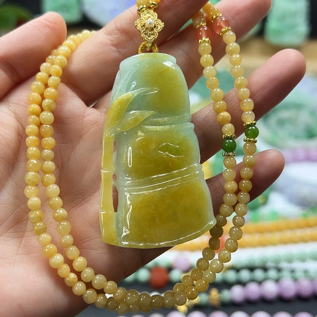 翡翠未镶嵌颈饰吊坠