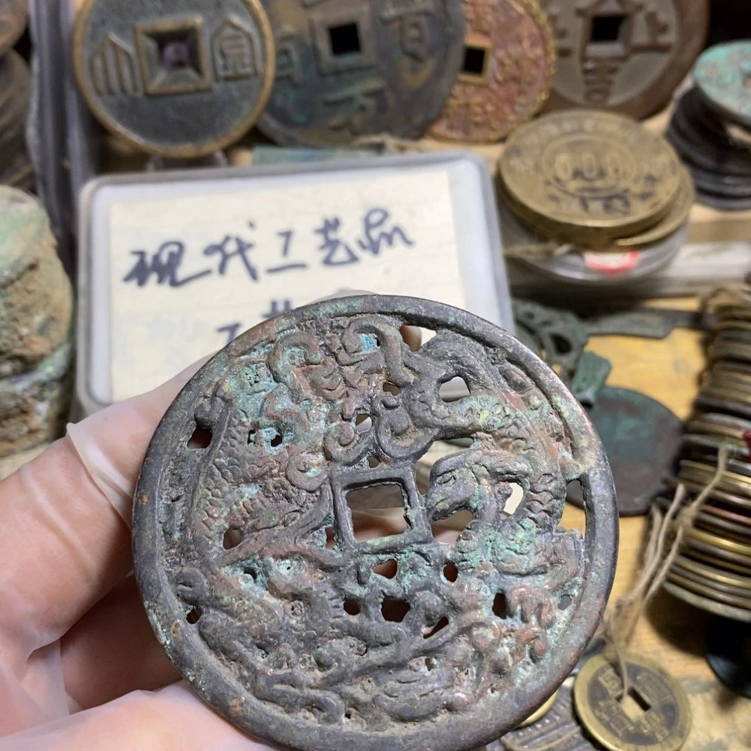 铜现代工艺品学习币
