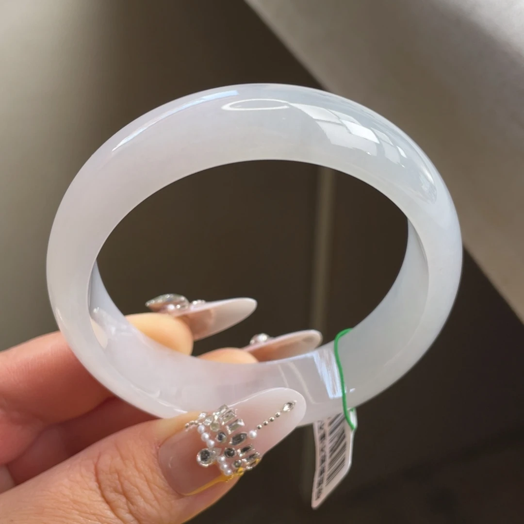 翡翠未镶嵌手镯糯冰牛奶白宽版手镯，无包容