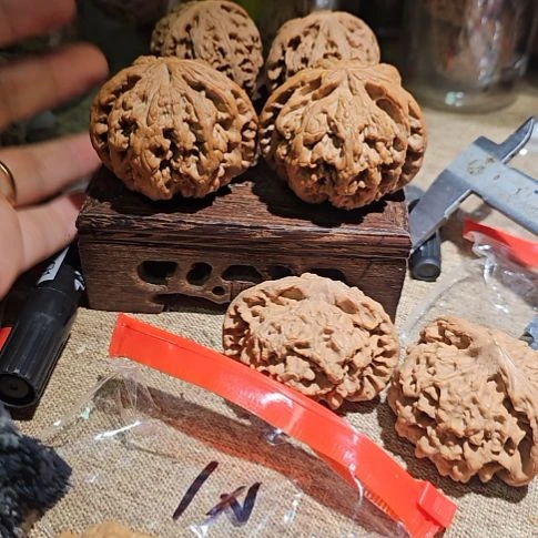 大***水吊坠文玩核桃50粗筋