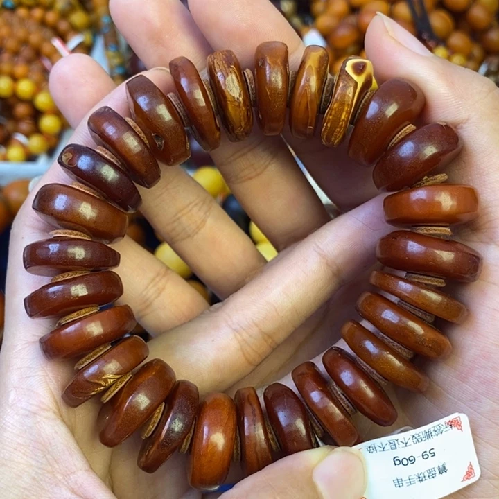 未镶嵌琥珀珠宝奇石