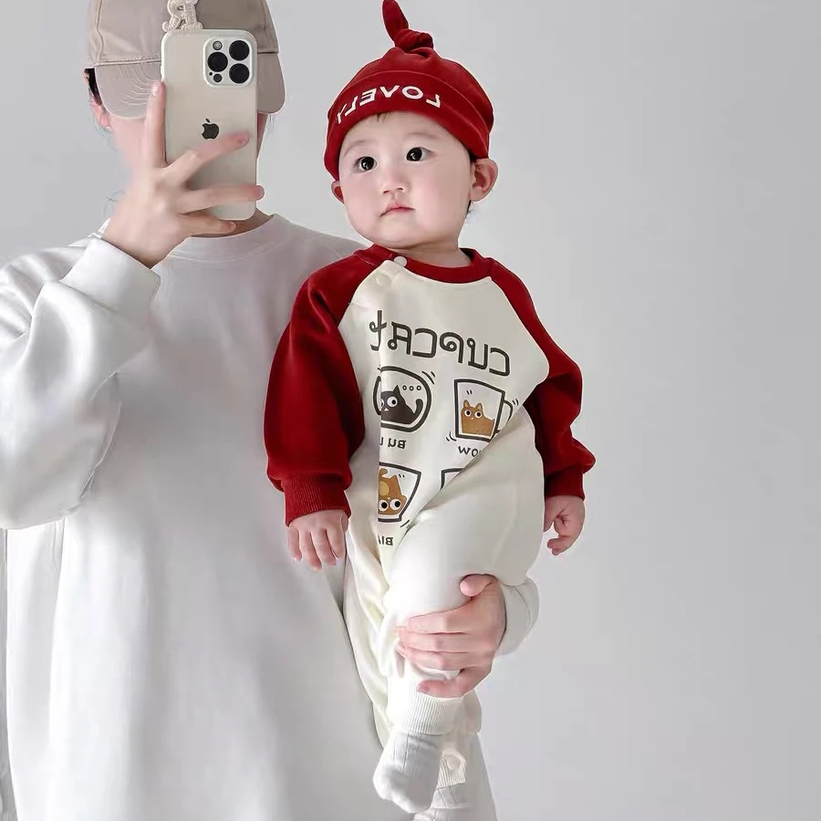 爱心连体装炸街时尚百搭春秋宝宝连哈衣长袖卫衣婴幼儿舒适爬爬服