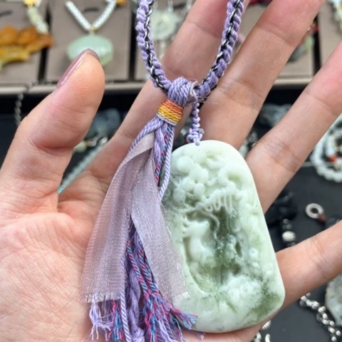 扶***风蛇纹石玉合金颈饰