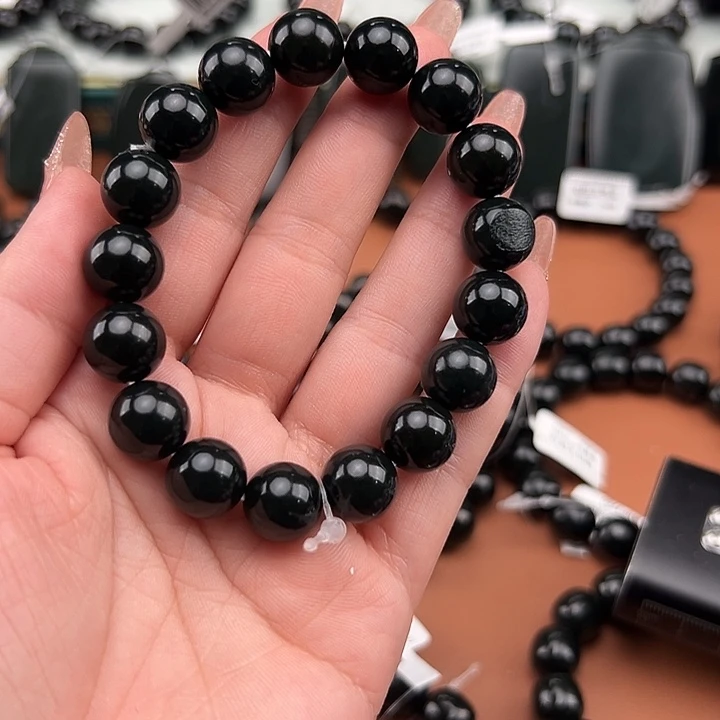 歸***和田玉未镶嵌手链