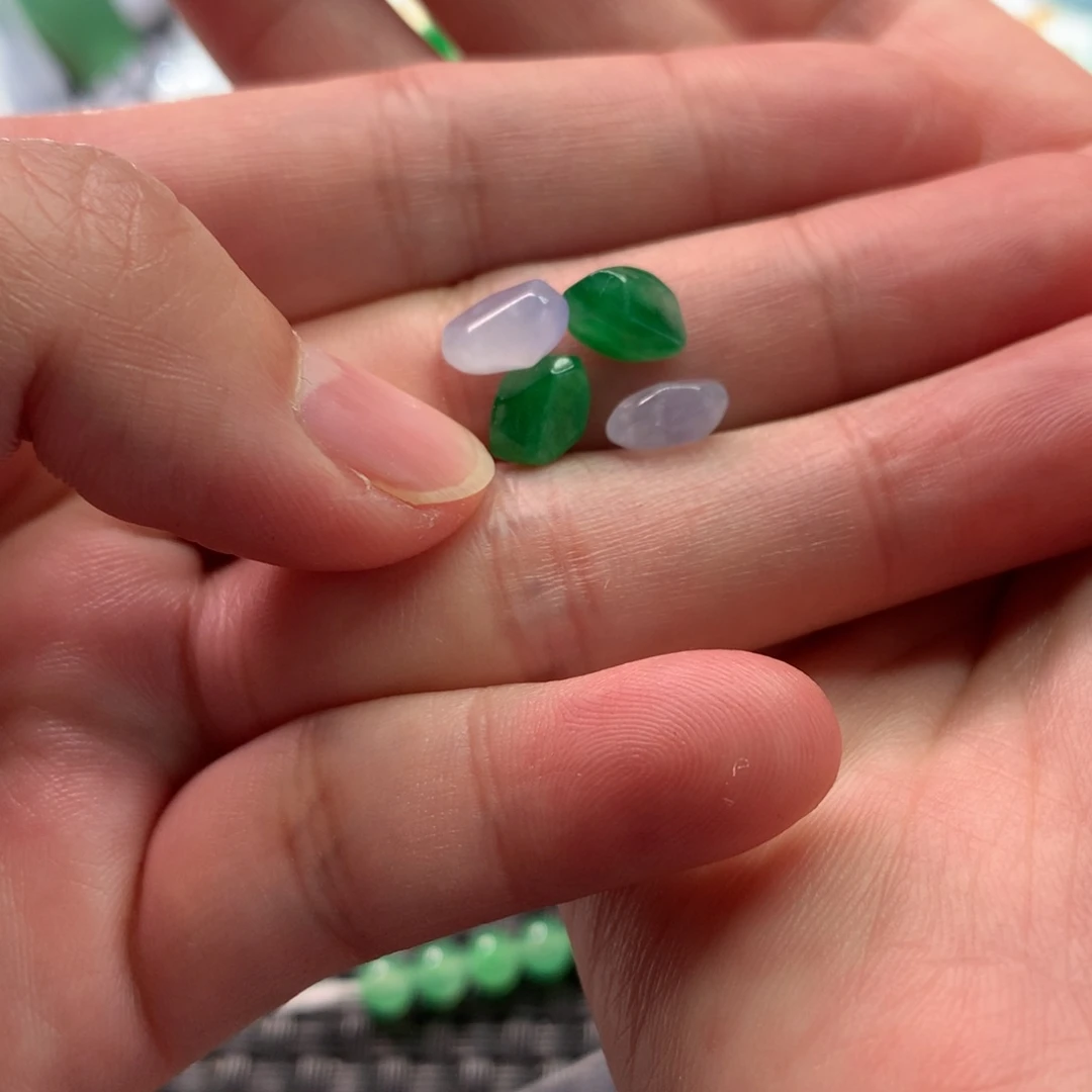 定制翡翠未镶嵌大****板打提溜扣头打孔买断价