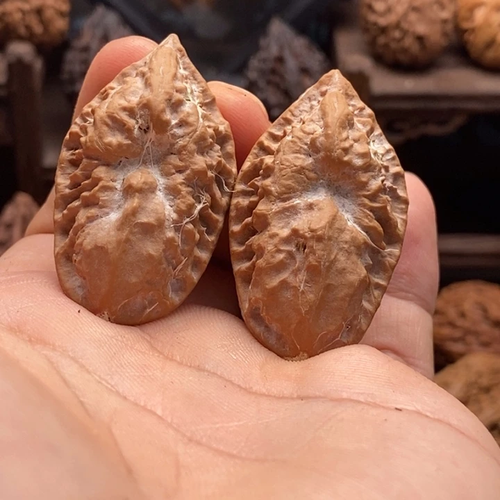 文玩核桃吊坠鬼脸3