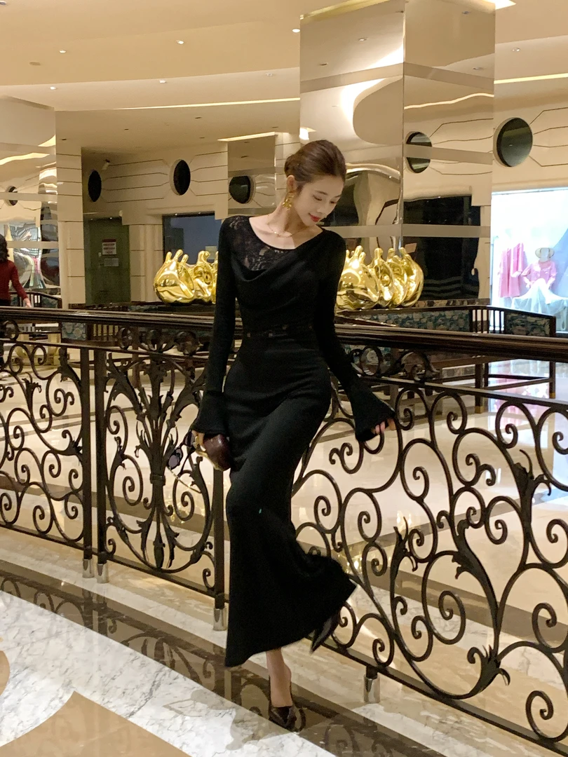 御姐黑色蕾丝拼接设计感荡领连衣裙女秋冬收腰修身显瘦内搭长裙