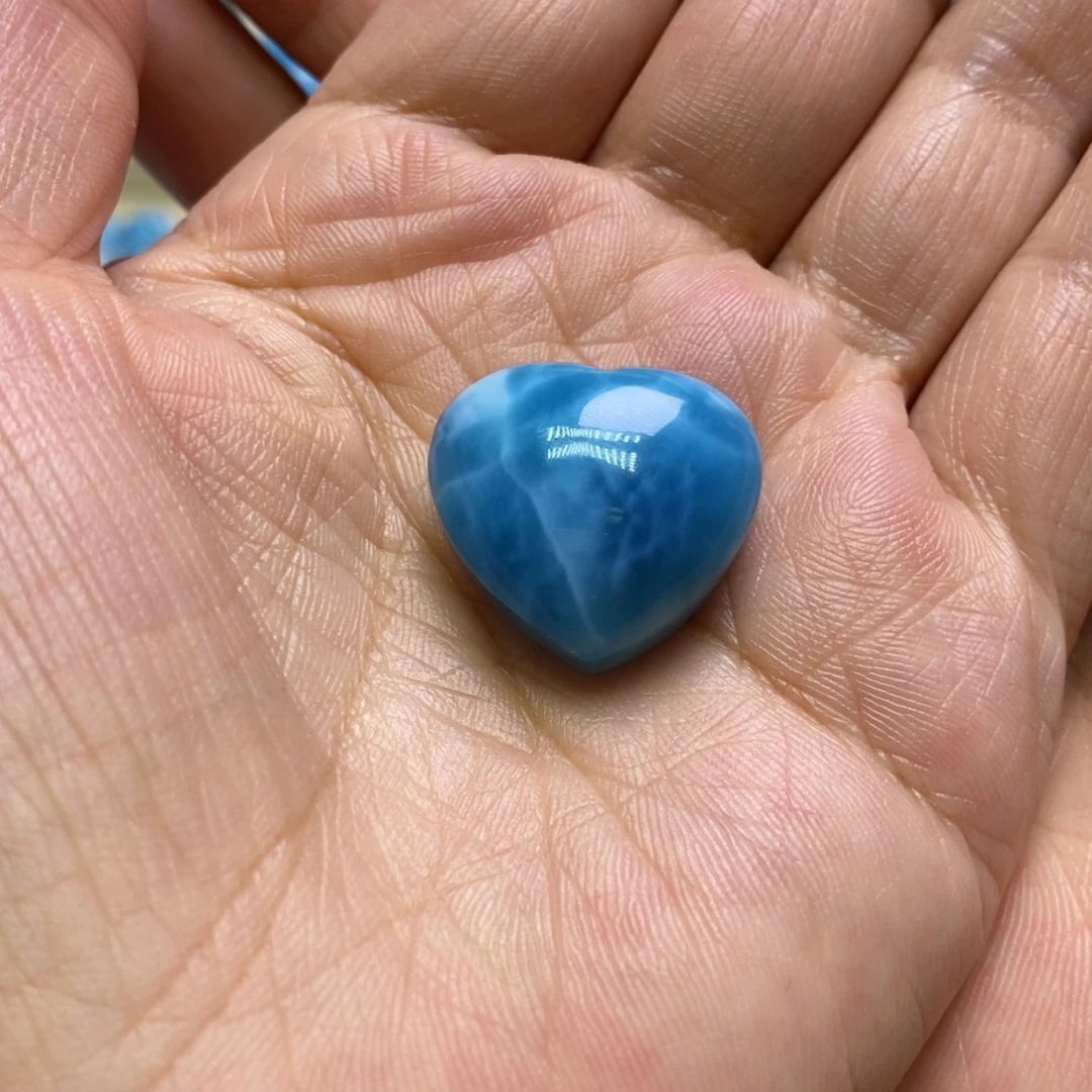 洲***洲针钠钙石（海纹石）未镶嵌颈饰