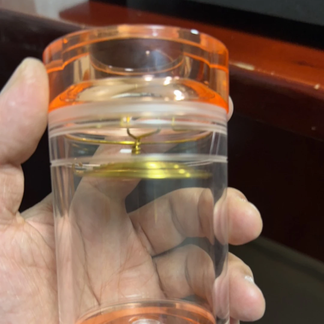 亚克力蝈蝈叫罐 110X60 带簧