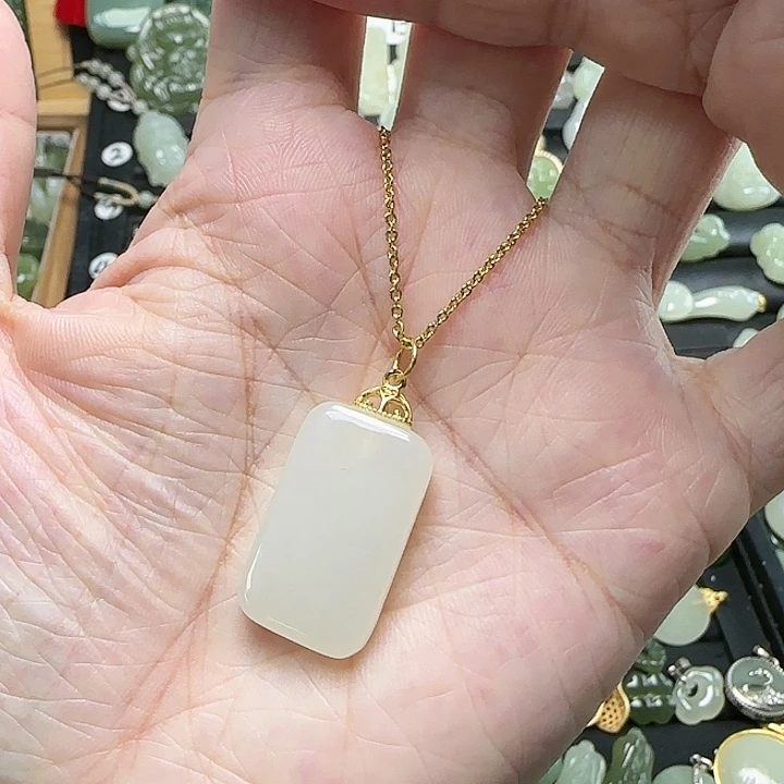 颈饰银S925镶嵌和田玉