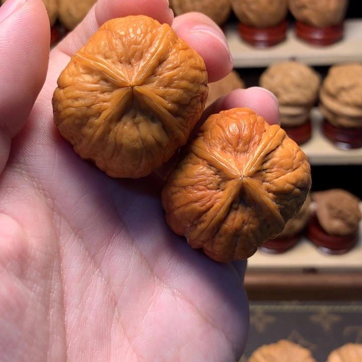 文玩核桃把件36金蟒炸四