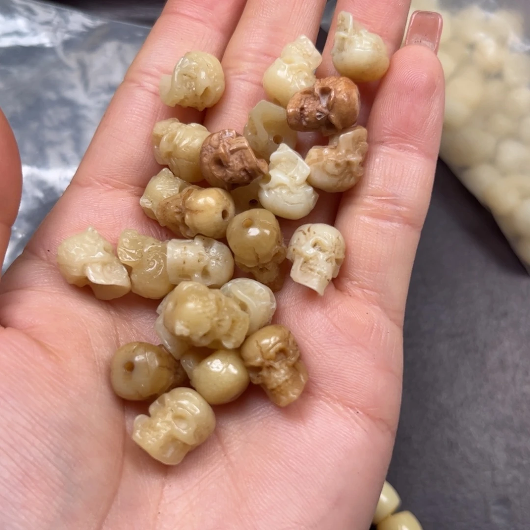 树脂制品编号104随机发一个