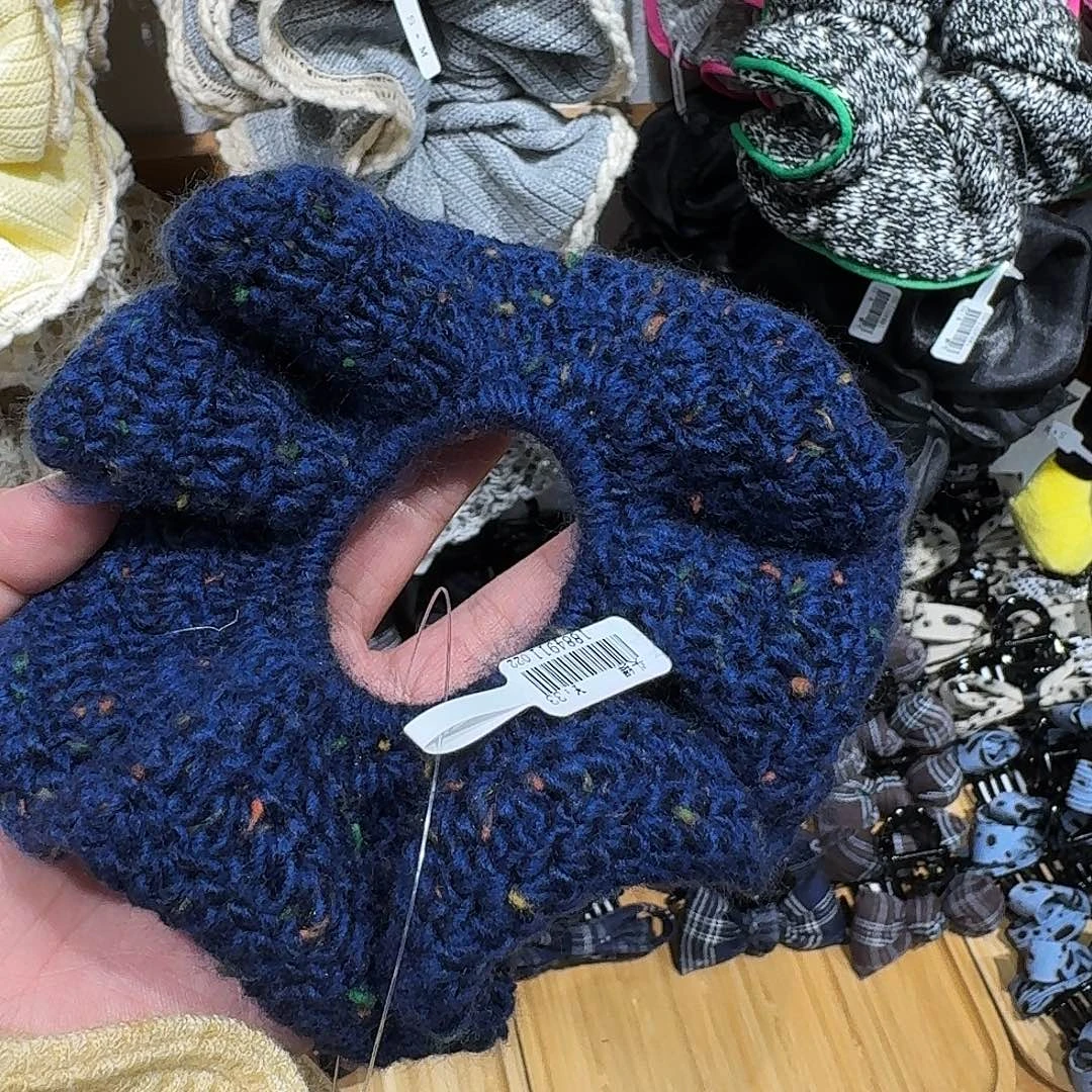 非金属无蓝色毛线