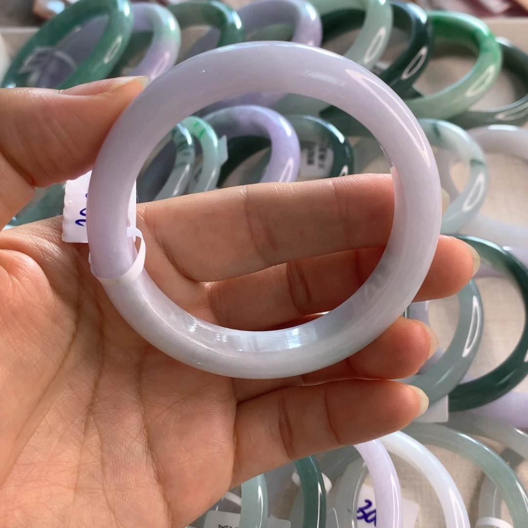 翡翠手镯未镶嵌淡粉色56