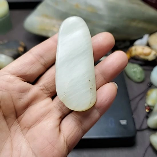 和田玉（糖玉）未镶嵌挂件