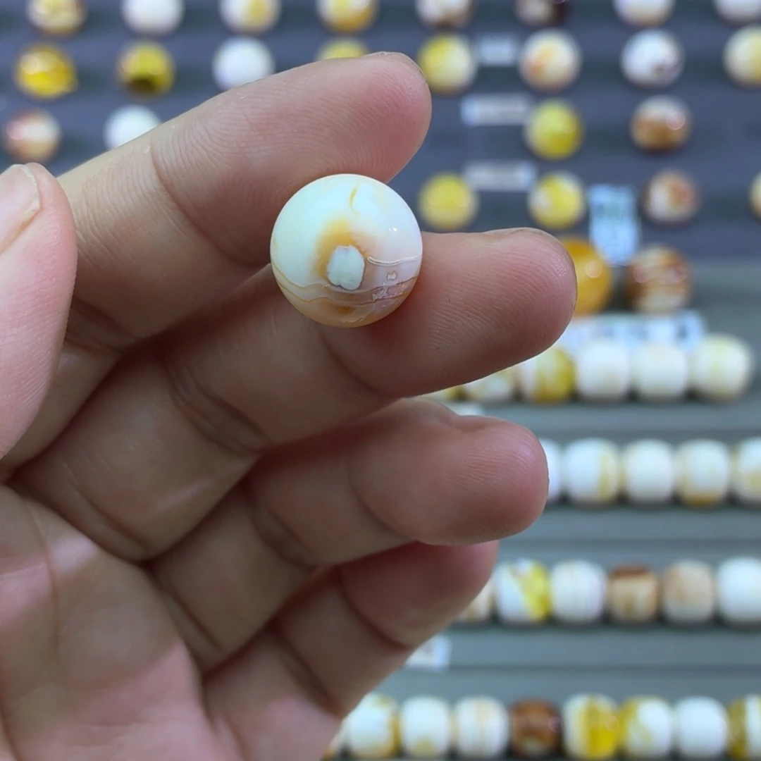 琥珀未镶嵌裸石13➕圆珠