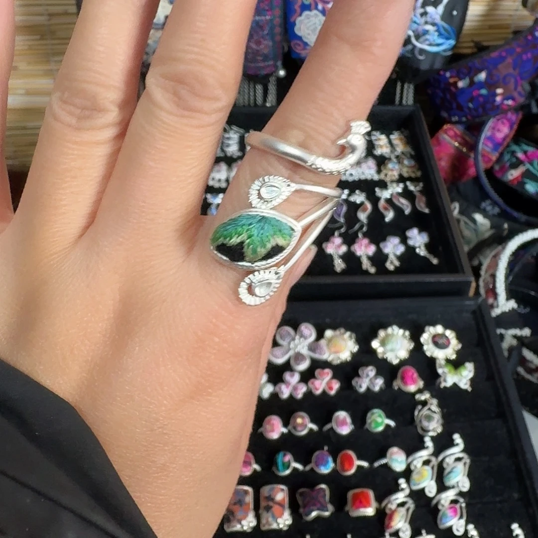 织绣民族风刺绣戒指