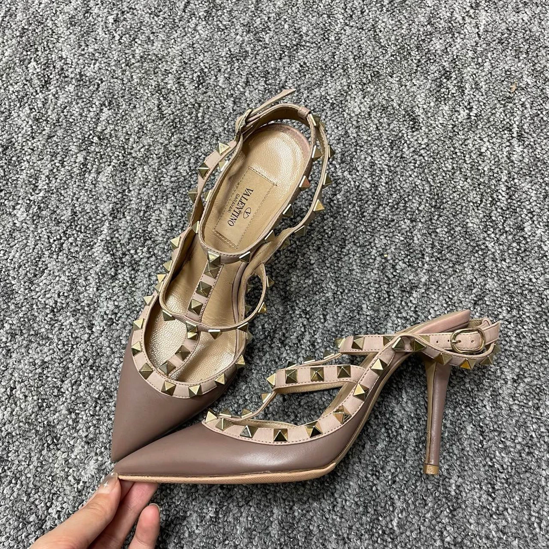 95新 Valentino/华伦天奴 35.5码/双环高跟鞋/97新/0709