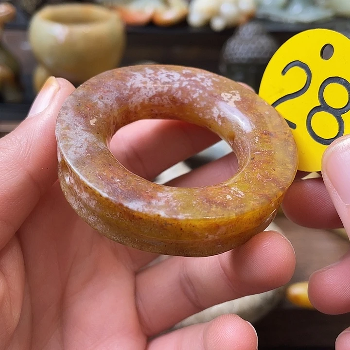 和田玉（糖玉）未镶嵌颈饰