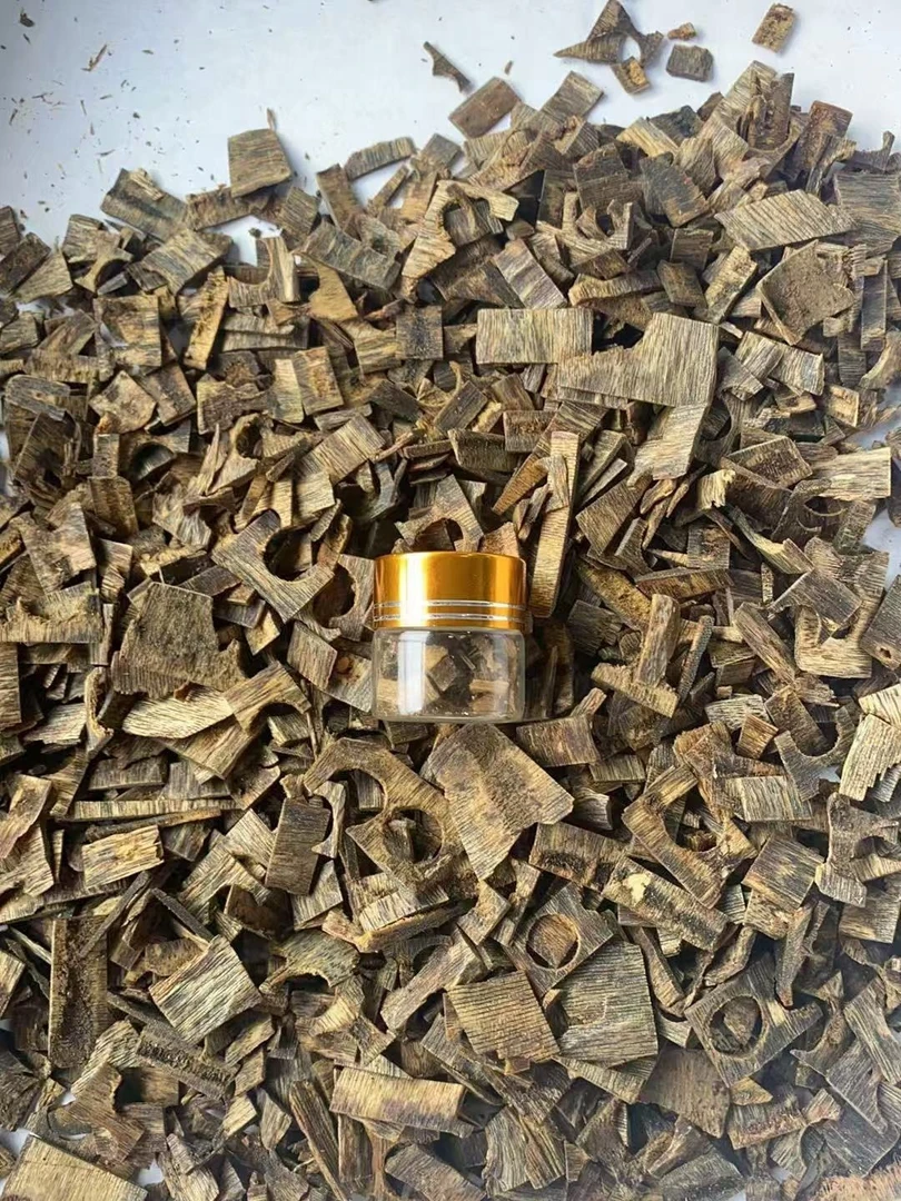 沉香6-09*YN01（多样性发货）碎屑