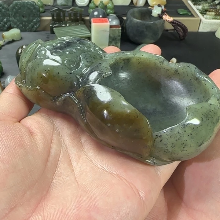 和田玉未镶嵌颈饰定制