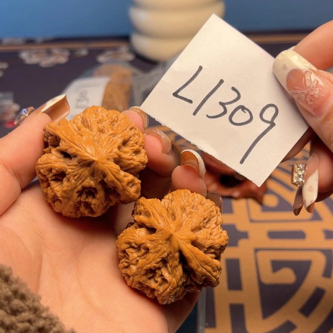 文玩核桃把件粗筋42