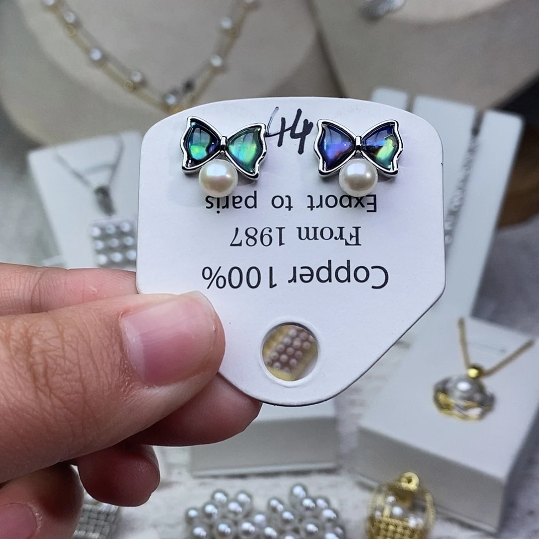 银S925镶嵌耳饰淡水珍珠