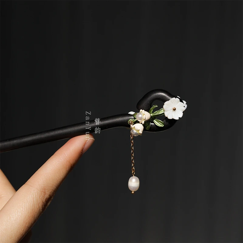 新中式流苏发簪贝壳铃兰花古风女高级感黑檀木簪子新款日常通勤