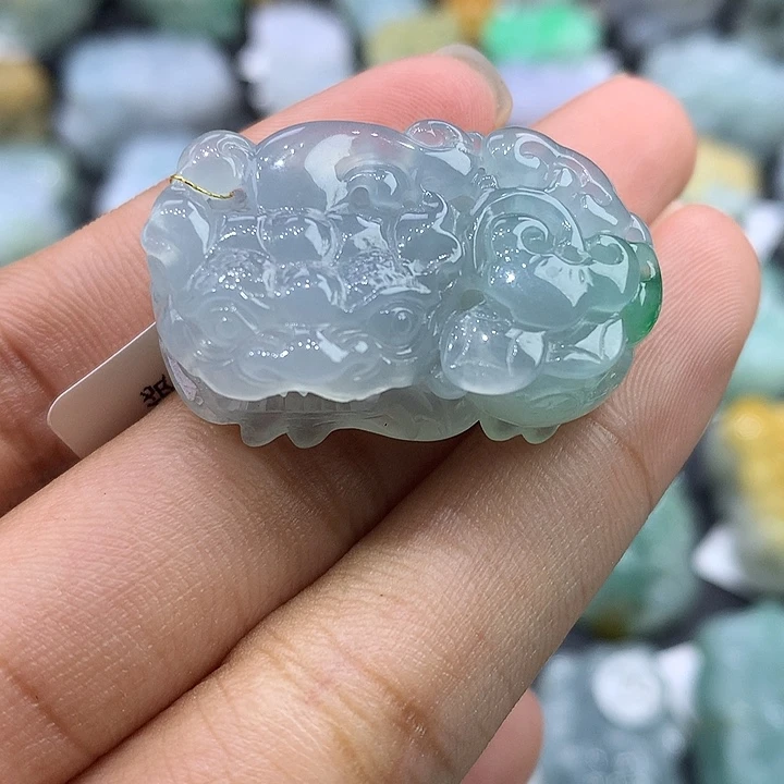 翡翠未镶嵌颈饰天然缅甸翡翠