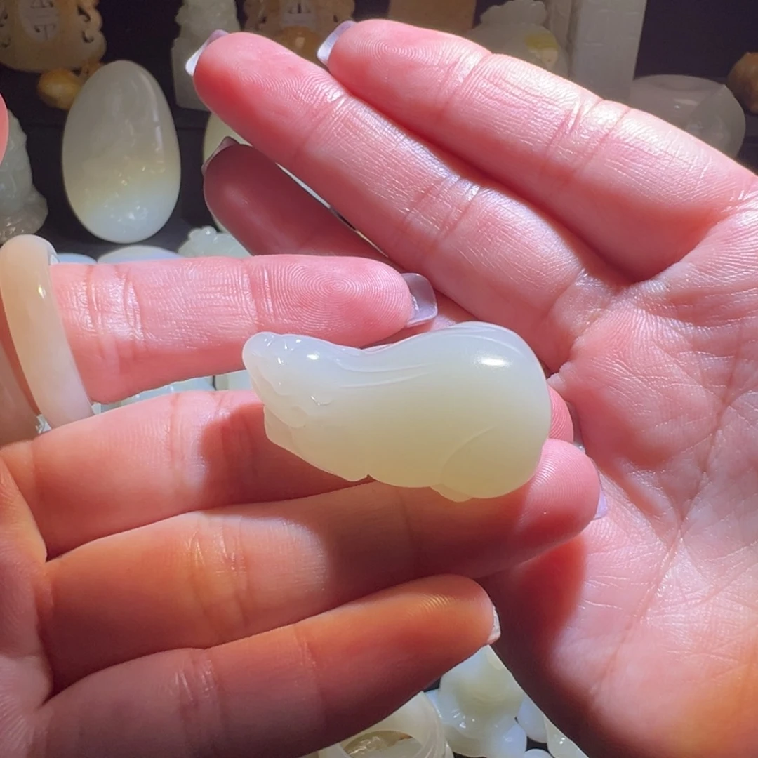 颈饰未镶嵌和田玉德****门