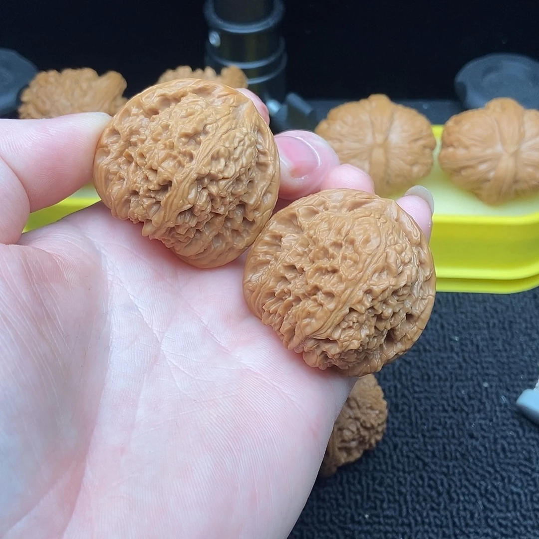 核桃文玩核桃把件南疆石44微修