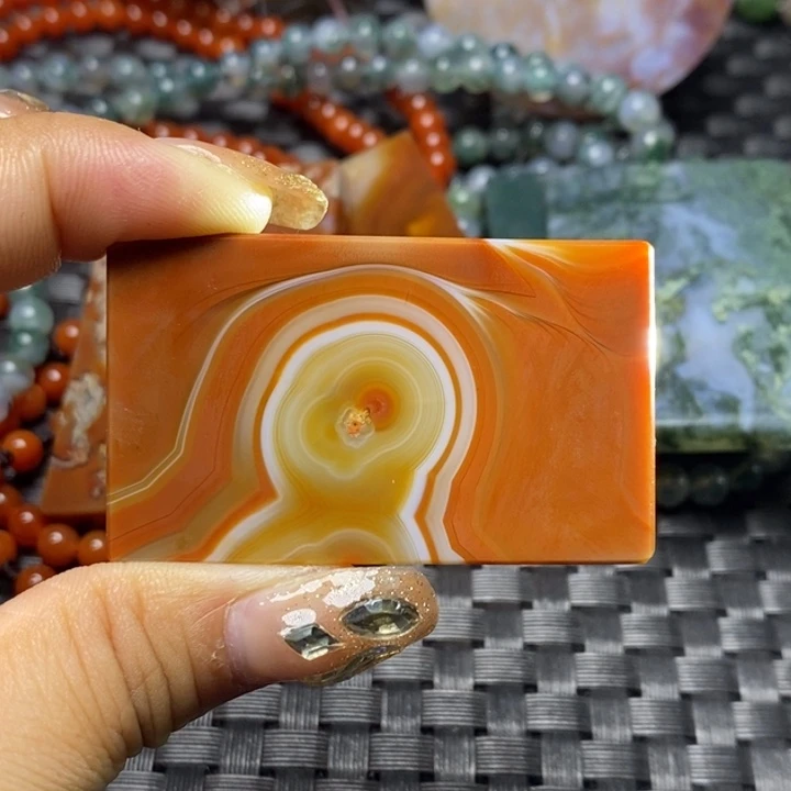 【闪购商品】玛瑙/玉髓颈饰未镶嵌自*飞