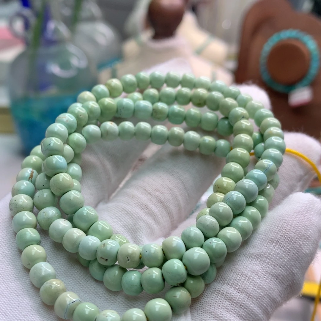 绿松石未镶嵌饰品