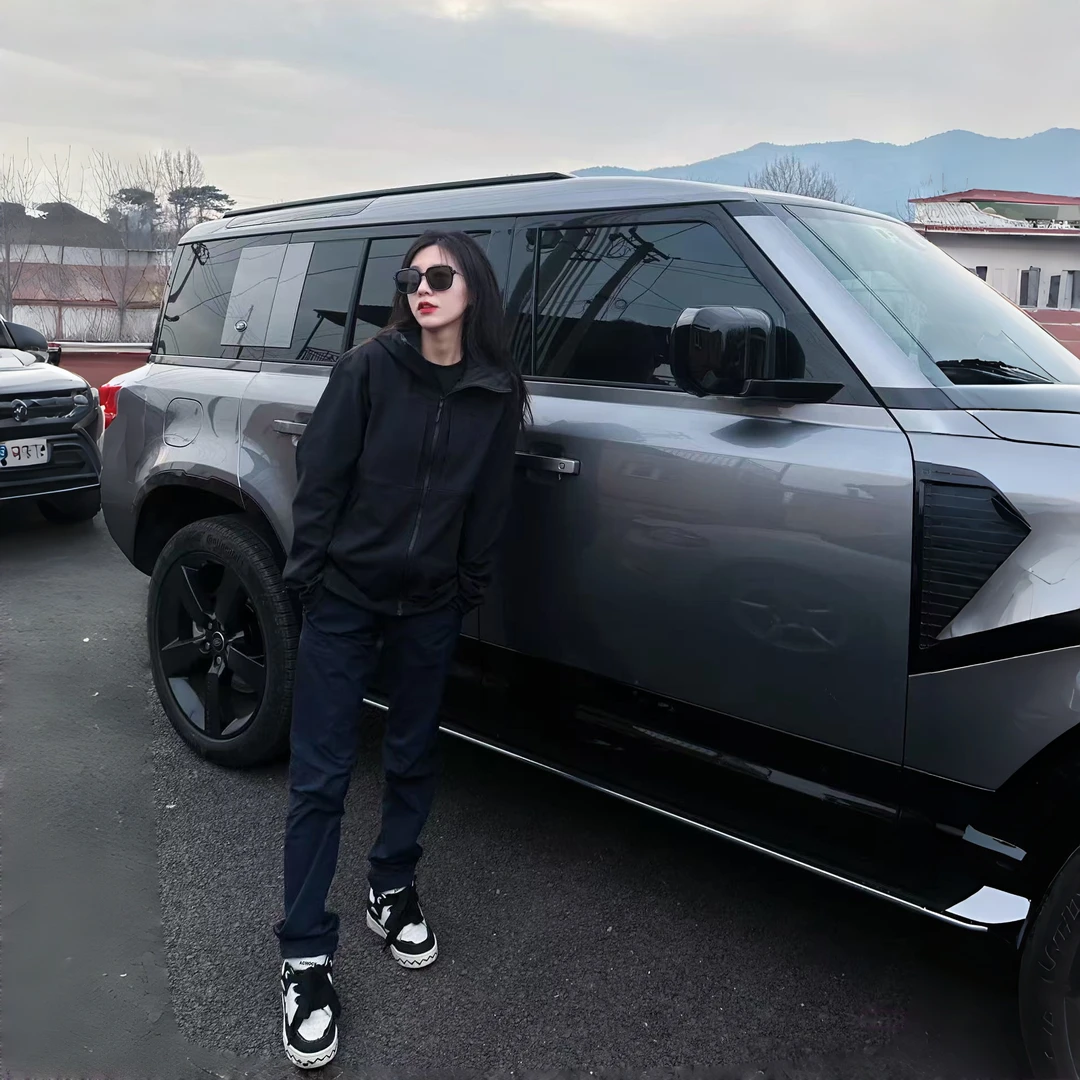 qicifier 黑 软壳防风防水防风外套 5656