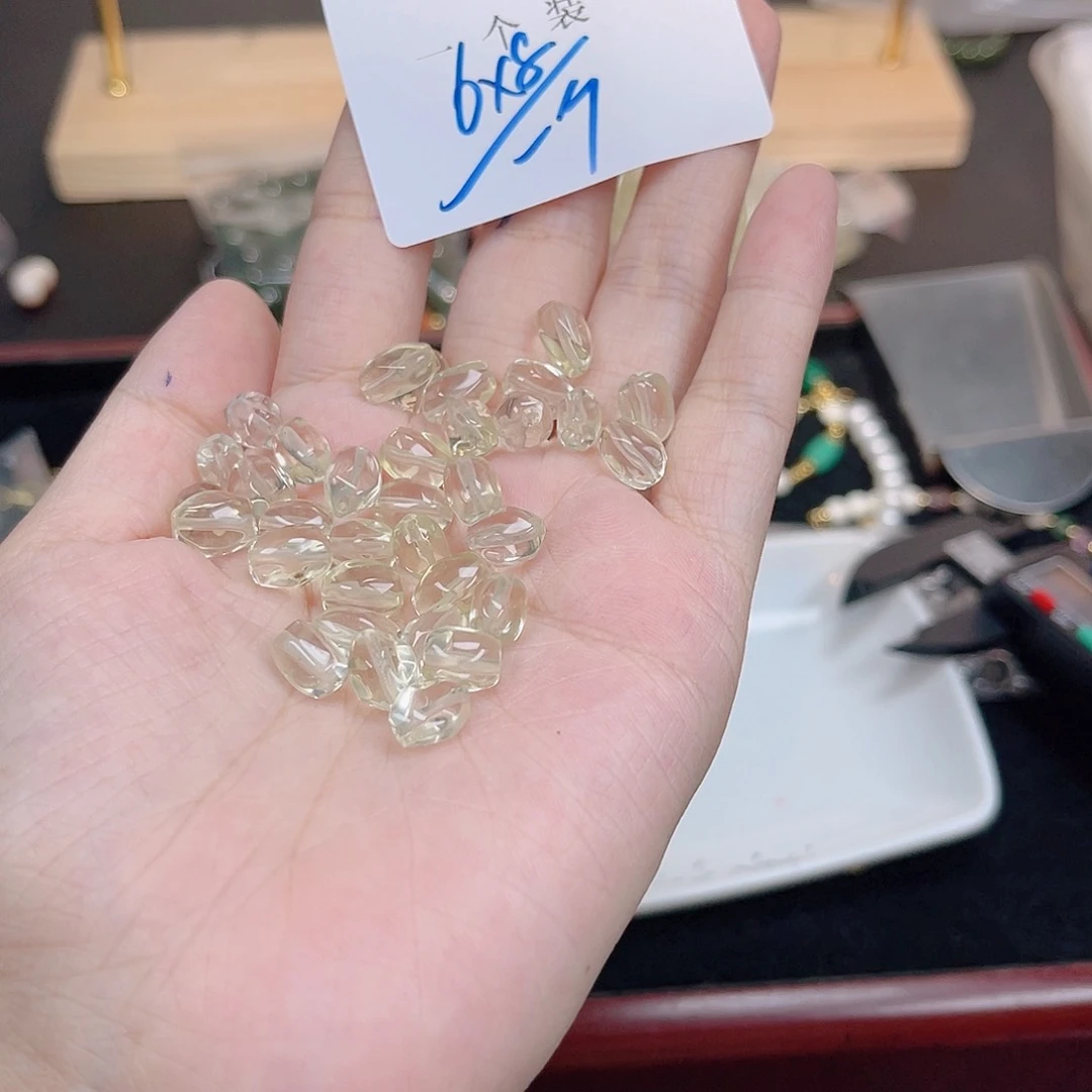 水晶珠宝半成品未镶嵌150 。