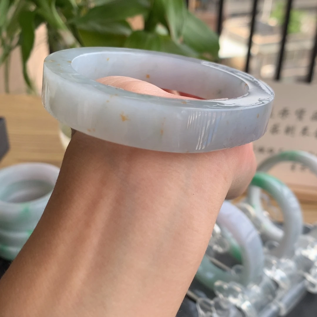 定制翡翠手镯未镶嵌55
