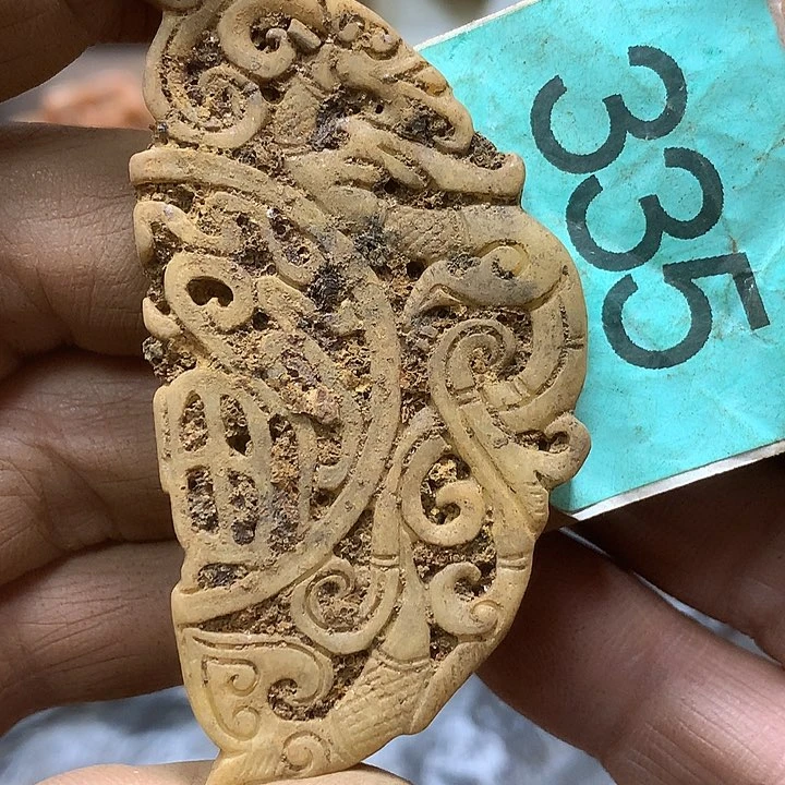 未镶嵌和田玉挂件